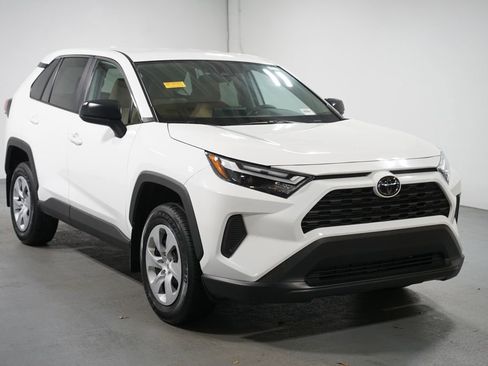 Certified 2025 Toyota RAV4 LE image 3
