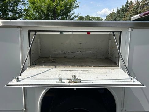 Used 2023 GMC Sierra 3500 Pro w/ Fleet Convenience Package RWD image 26