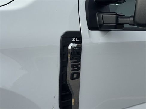 New 2026 Ford F350 XL w/ XL Off-Road Package image 7