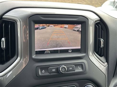 Used 2023 Chevrolet Silverado 1500 Custom image 10