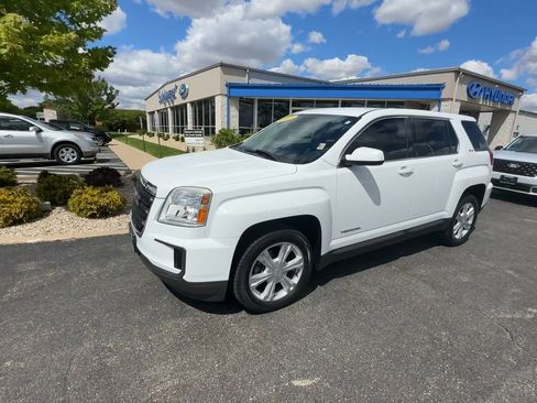 Used 2017 GMC Terrain SLE FWD image 4