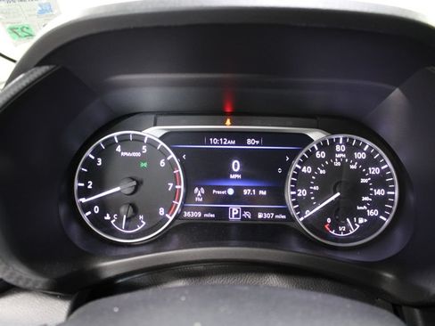 Used 2025 Nissan Sentra SR FWD image 26