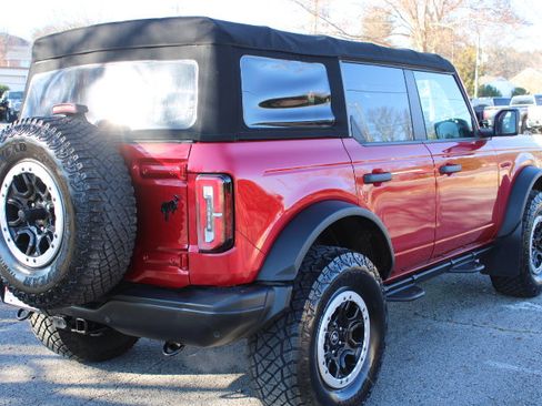 Used 2021 Ford Bronco Badlands image 7