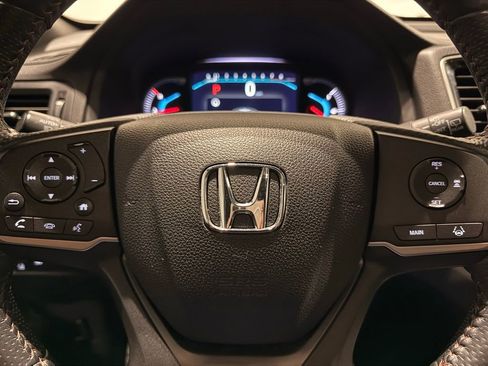 Used 2022 Honda Pilot TrailSport image 19