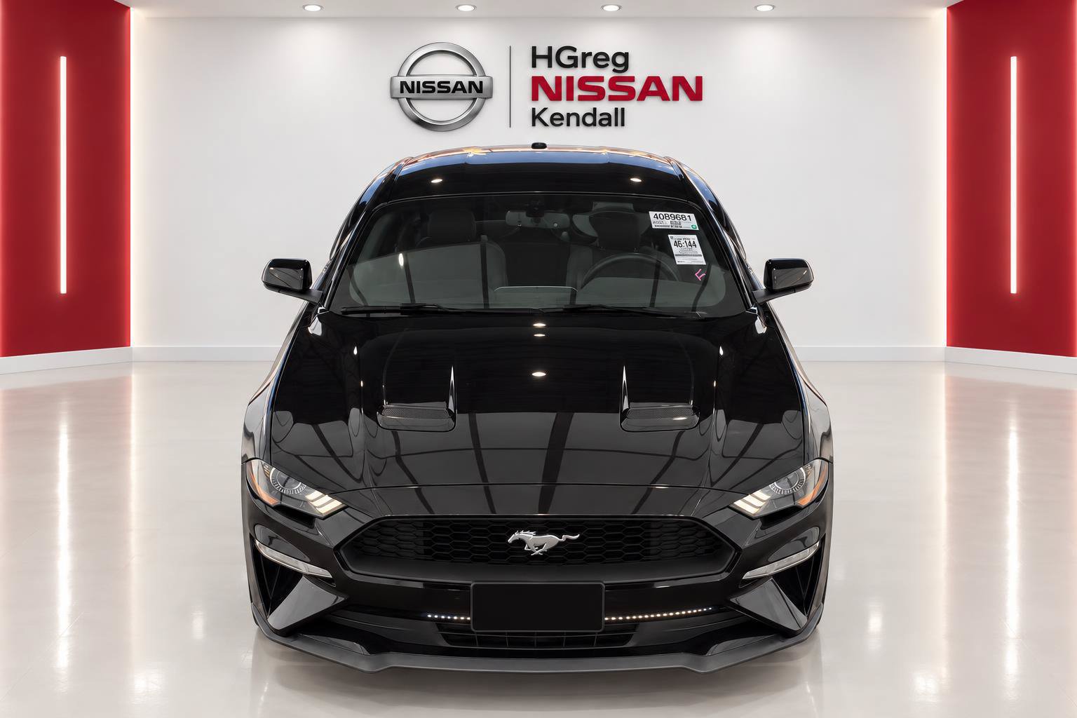 Used 2018 Ford Mustang Coupe w/ Equipment Group 101A RWD image 5