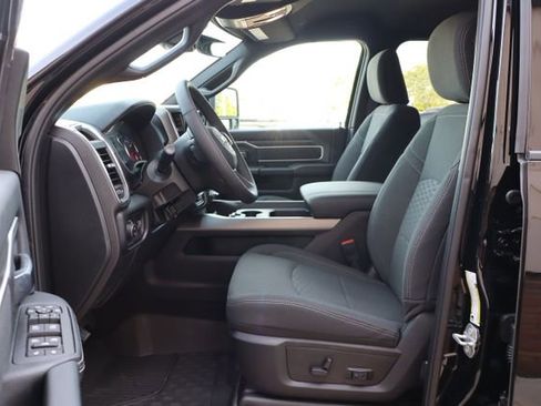 New 2026 RAM 2500 Big Horn AWD/4WD image 11