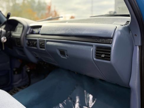 Used 1993 Ford F250 XLT image 59
