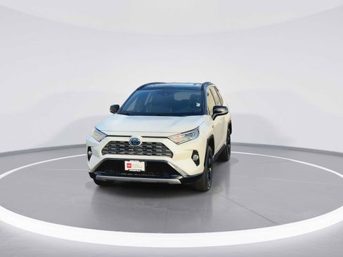 Certified 2021 Toyota RAV4 XSE w/ XSE Grade Weather Package image 3