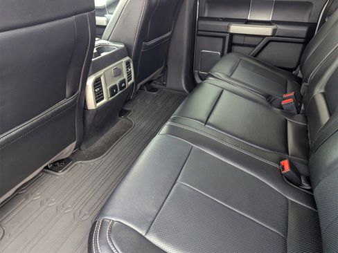 Used 2020 Ford F150 Lariat image 13