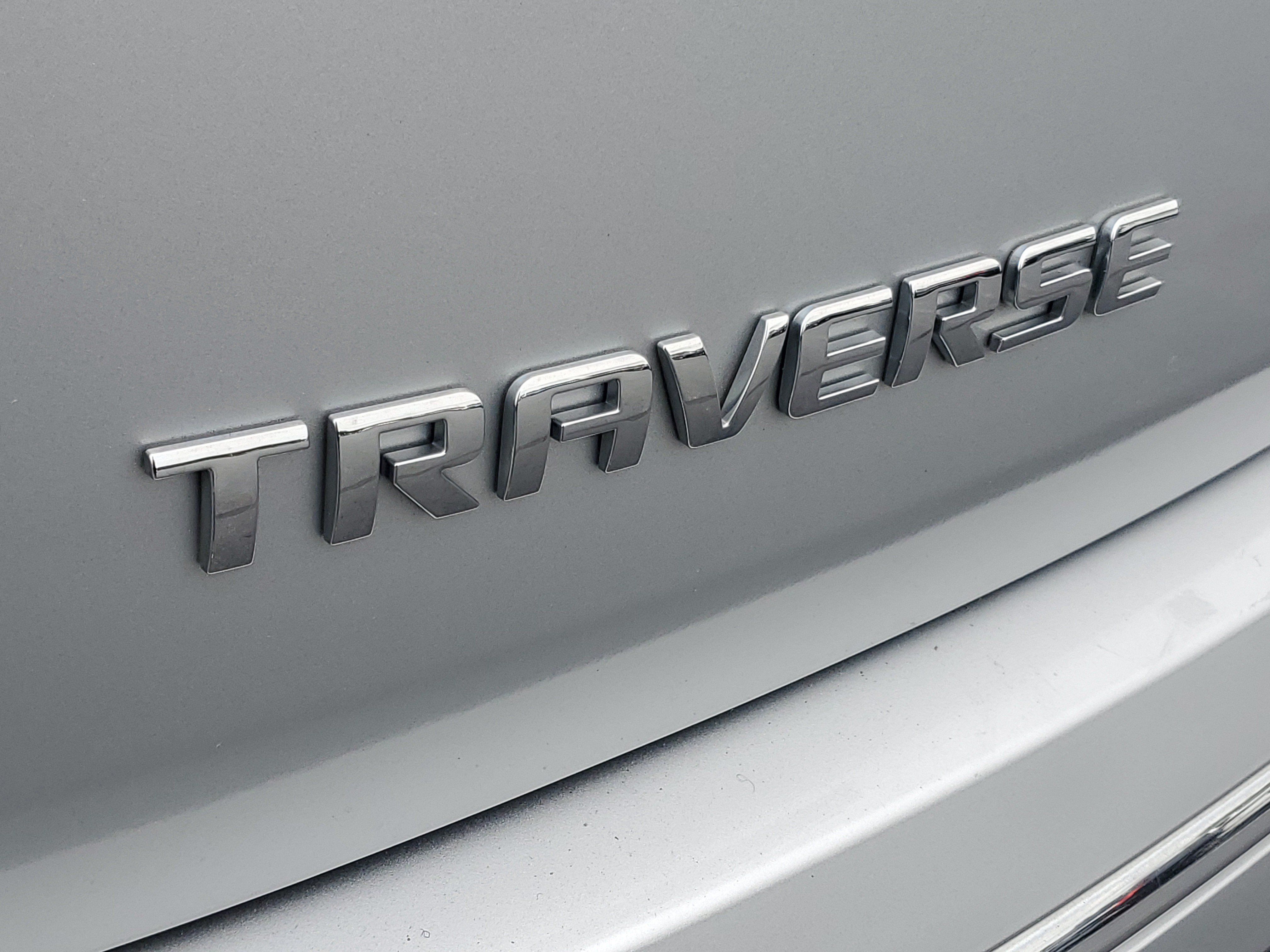 Used 2018 Chevrolet Traverse Premier w/ Driver Confidence II Package FWD image 7