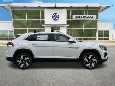 New 2026 Volkswagen Atlas Cross Sport SEL image 2