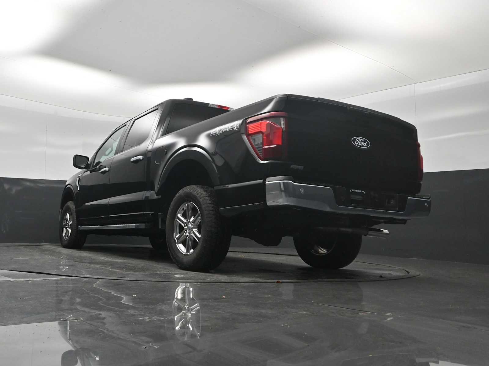Used 2025 Ford F150 XLT w/ Equipment Group 301A Standard AWD/4WD image 22