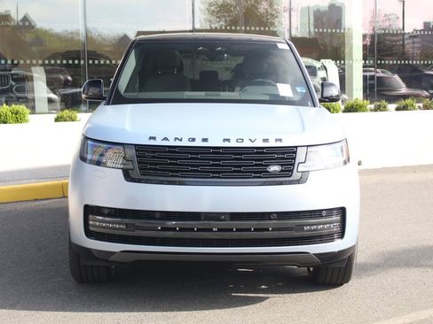 New 2026 Land Rover Range Rover Long Wheelbase SE AWD/4WD image 8
