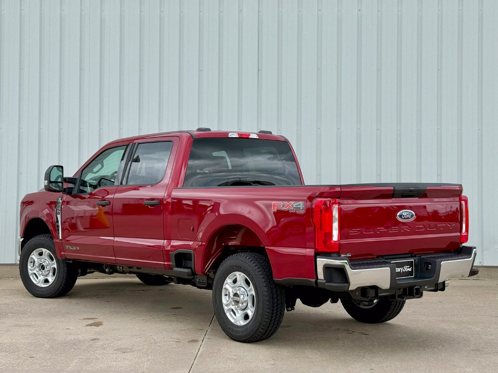 New 2026 Ford F250 XLT w/ FX4 Off-Road Package AWD/4WD image 4