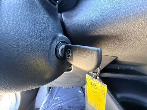 Used 2019 Toyota C-HR LE image 6