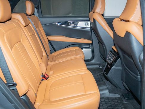 Used 2022 Lincoln Nautilus Black Label AWD/4WD image 14