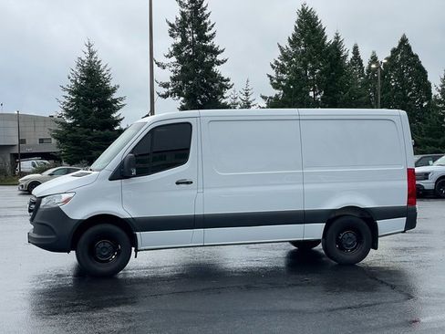Used 2023 Mercedes-Benz Sprinter 144 Cargo image 6