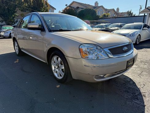 Used 2007 Ford Five Hundred SEL image 3