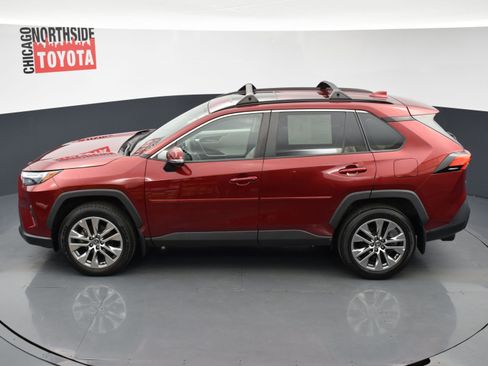 Used 2023 Toyota RAV4 XLE Premium image 21