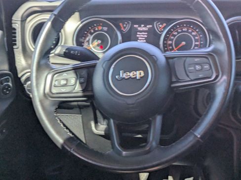 Used 2022 Jeep Gladiator Willys image 21