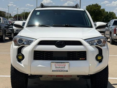 Used 2022 Toyota 4Runner SR5 AWD/4WD image 7