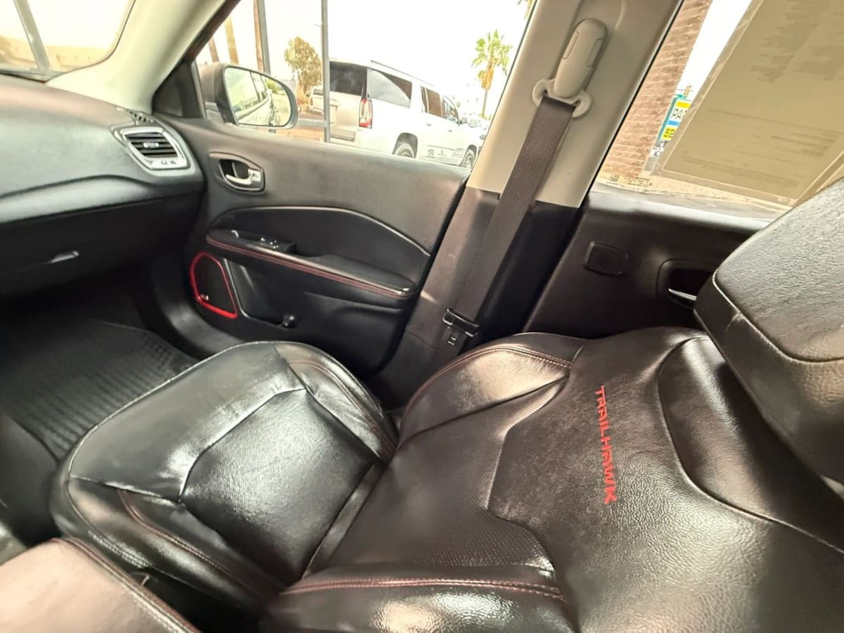 Used 2019 Jeep Compass Trailhawk w/ Leather Interior Group AWD/4WD image 45