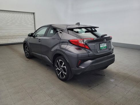 Used 2019 Toyota C-HR XLE image 5