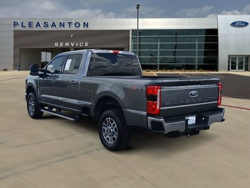 Used 2025 Ford F250 Lariat AWD/4WD image 3