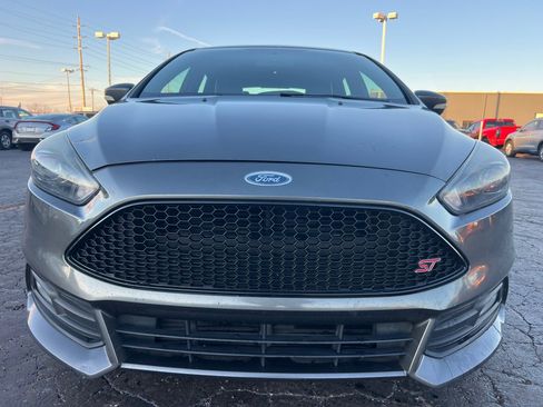 Used 2017 Ford Focus ST w/ Equipment Group 402A image 2