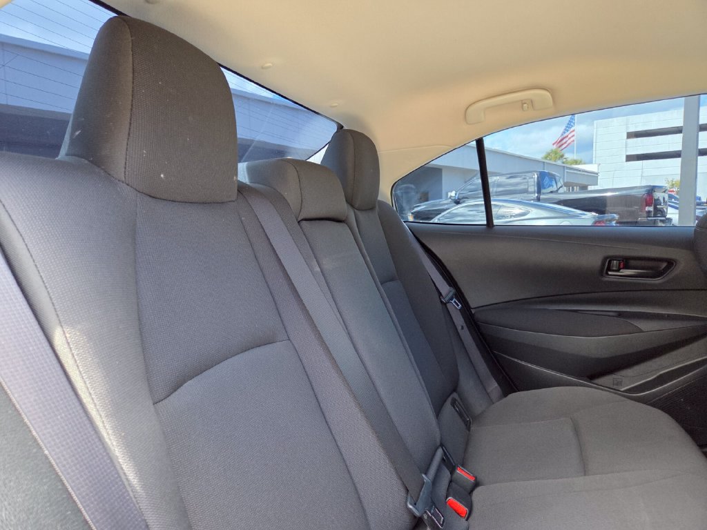 Used 2024 Toyota Corolla LE FWD image 18