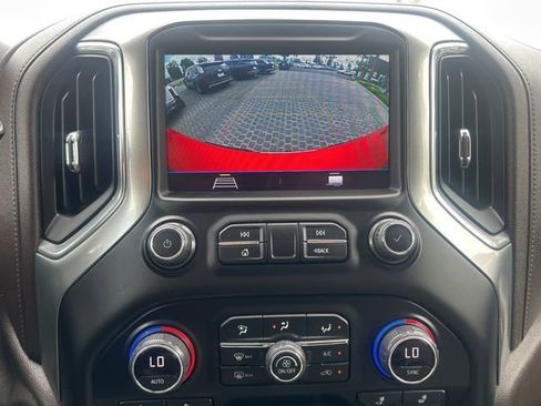 Used 2022 Chevrolet Silverado 1500 LT image 11