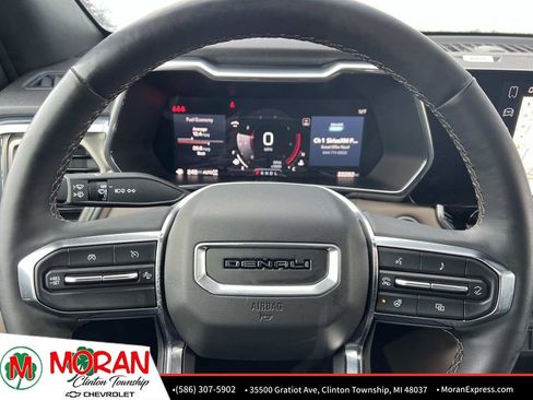 Certified 2024 GMC Canyon Denali image 20