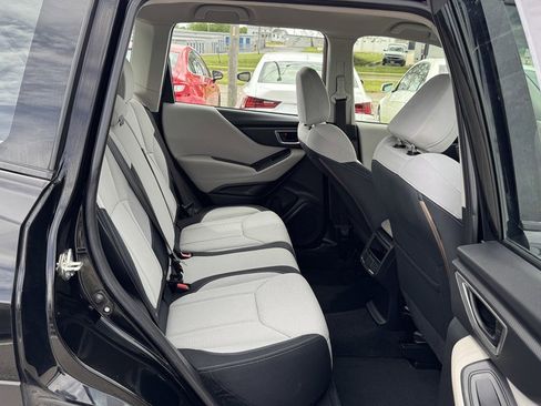 Used 2019 Subaru Forester AWD/4WD image 25