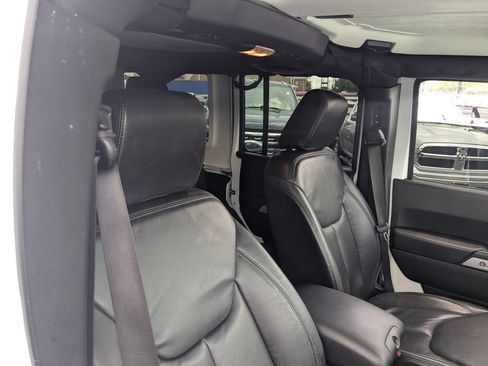 Used 2014 Jeep Wrangler Unlimited Sahara w/ Connectivity Group AWD/4WD image 24