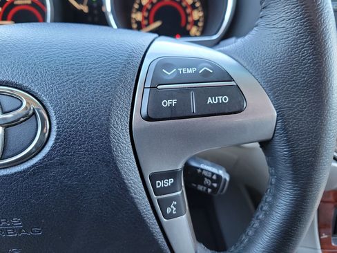 Used 2011 Toyota Highlander Limited image 28