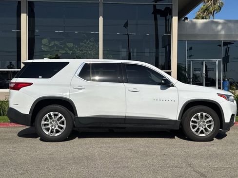 Used 2020 Chevrolet Traverse LS w/ LPO, Floor Liner Package FWD image 4
