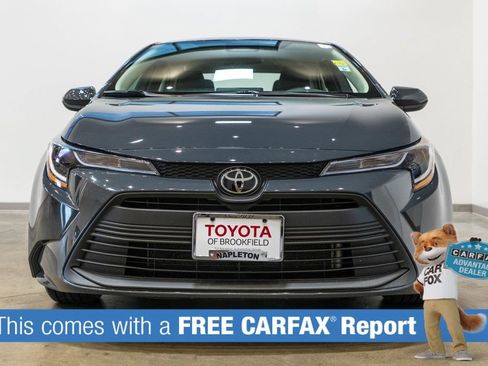 Used 2024 Toyota Corolla LE FWD image 2