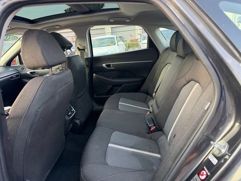Used 2021 Hyundai Sonata SEL w/ Convenience Package FWD image 12