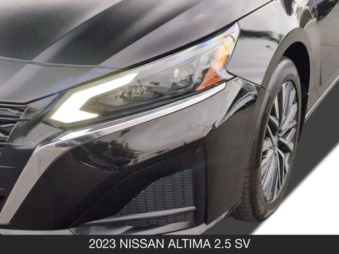 Used 2023 Nissan Altima 2.5 SV FWD image 10