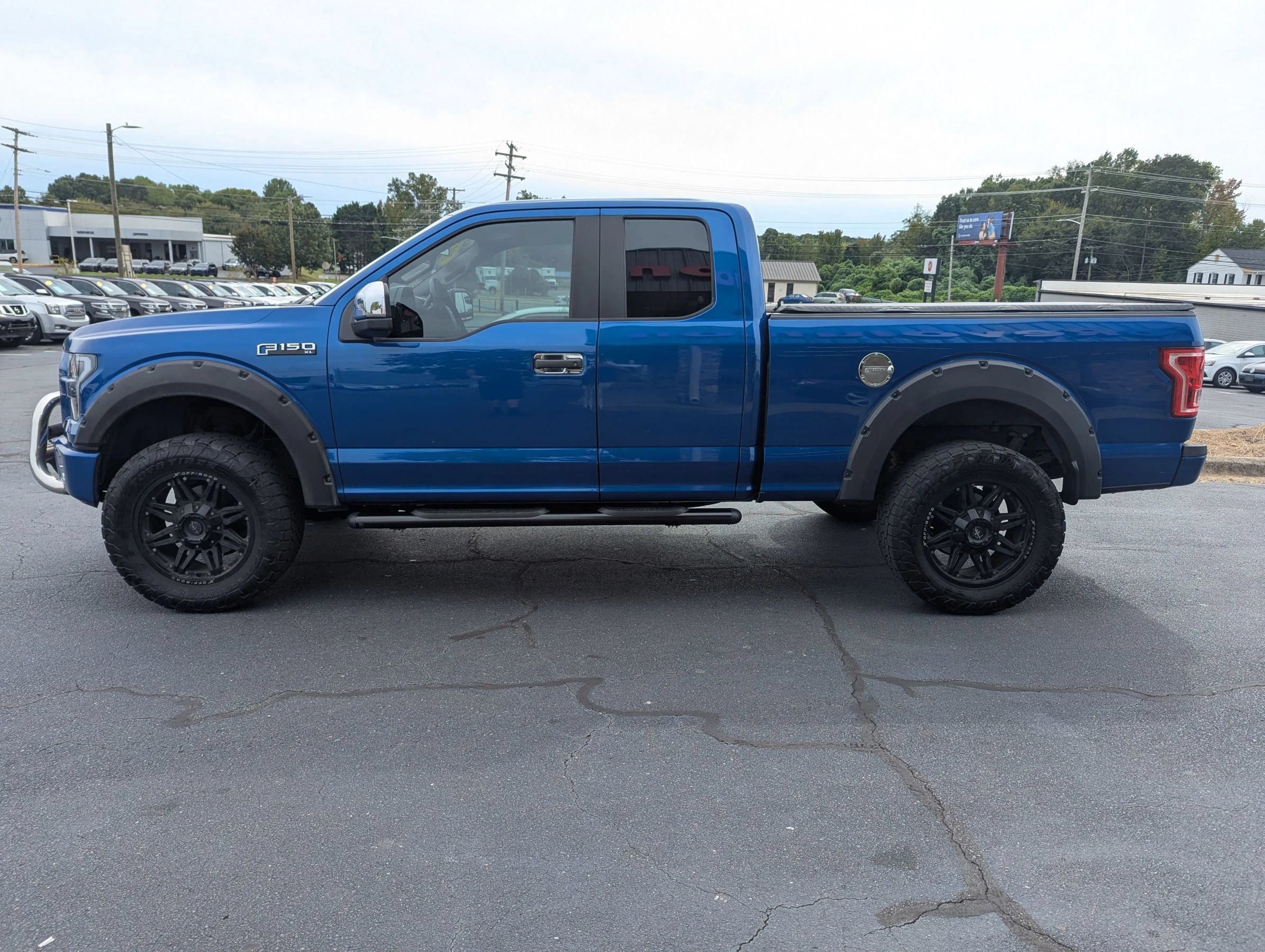 Used 2017 Ford F150 XL w/ Equipment Group 101A Mid RWD image 4