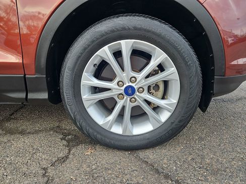 Used 2018 Ford Escape SEL image 9