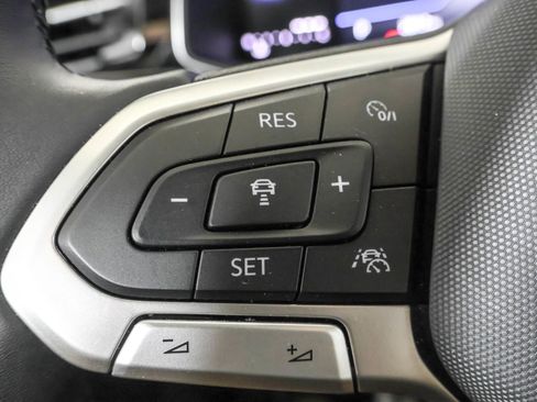 Used 2025 Volkswagen Jetta S FWD image 25