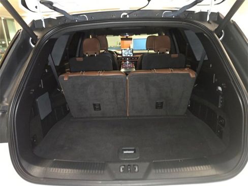 Used 2022 Lincoln Aviator Reserve image 25