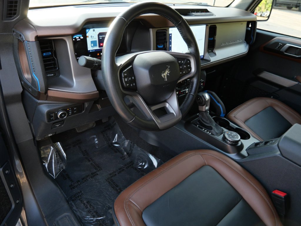 Used 2023 Ford Bronco Outer Banks AWD/4WD image 3