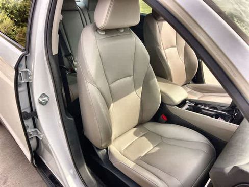 Certified 2024 Honda Accord EX-L image 12