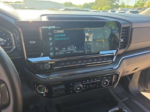 Used 2025 Chevrolet Silverado 1500 ZR2 w/ Technology Package image 20