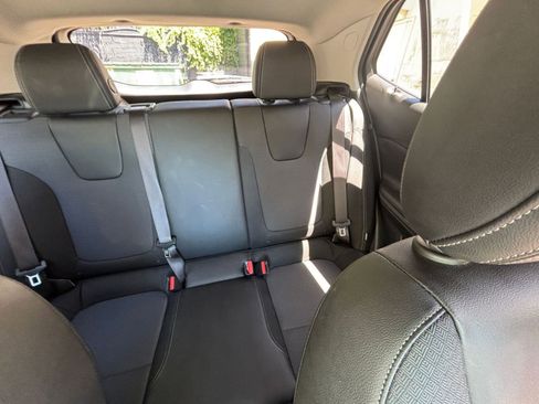 Used 2025 Buick Encore GX Preferred FWD image 32