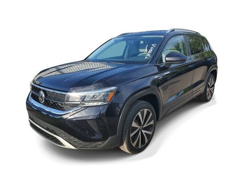 Used 2022 Volkswagen Taos SE FWD image 2