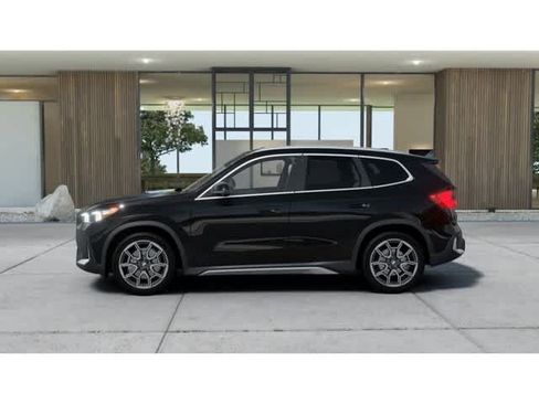 Used 2026 BMW X1 xDrive28i w/ Technology Package AWD/4WD image 4