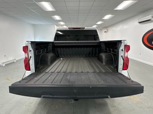 Used 2023 Chevrolet Silverado 1500 RST w/ Z71 Off-Road Package image 7